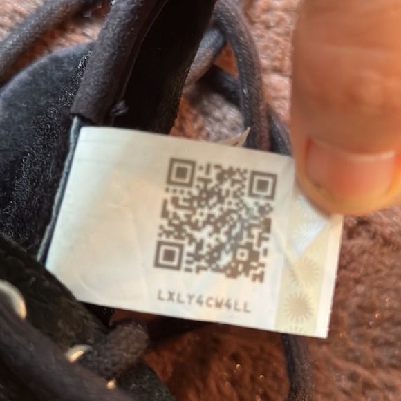 UGG Bethany Black Suede Chukka Boot Sz 7 - Picture 14 of 15